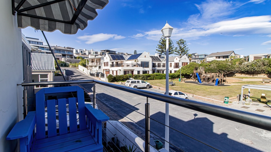 4 Bedroom Property for Sale in Beachfront Western Cape
